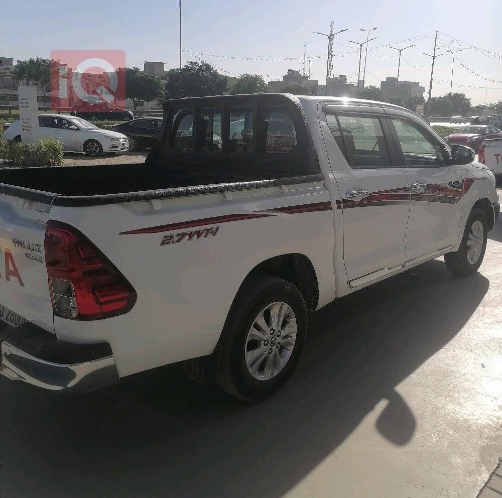 تويوتا هايلوكس